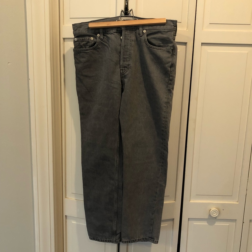 Woman’s Everlane Gray Jeans size 27